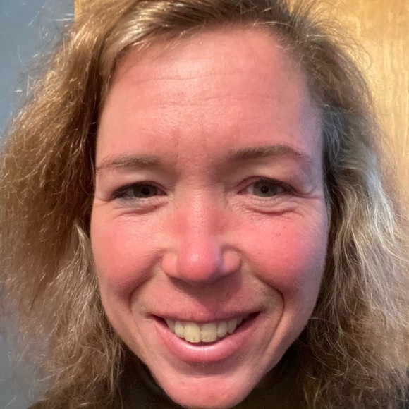 Meet your Posher, Sharon - Picture 2 of 4